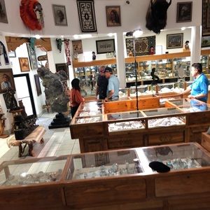 Meet your Posher, Ayed